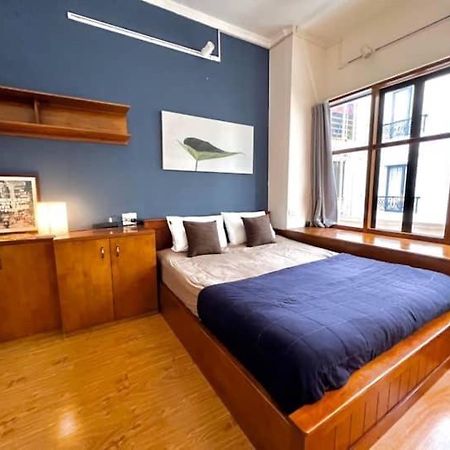 Nice Room Located Right Next To The Old Quarter Can Phong Nhieu Anh Sang Tai Ngay Gan Pho Di Bo Ho Guom Hanoi Buitenkant foto
