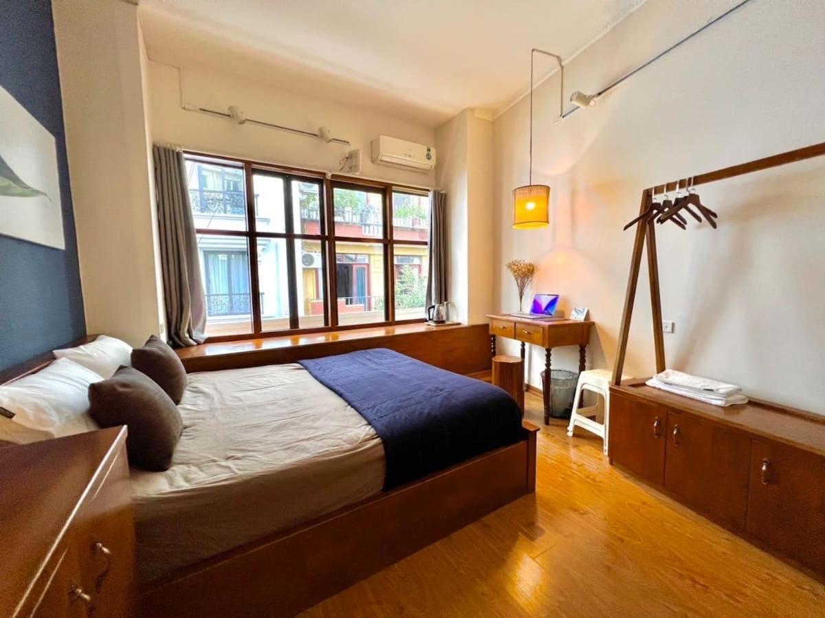 Nice Room Located Right Next To The Old Quarter Can Phong Nhieu Anh Sang Tai Ngay Gan Pho Di Bo Ho Guom Hanoi Buitenkant foto