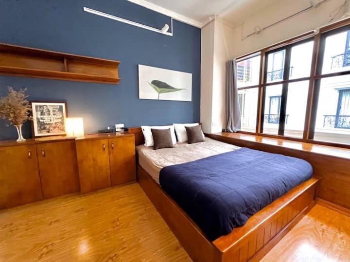 Nice Room Located Right Next To The Old Quarter Can Phong Nhieu Anh Sang Tai Ngay Gan Pho Di Bo Ho Guom Hanoi Buitenkant foto