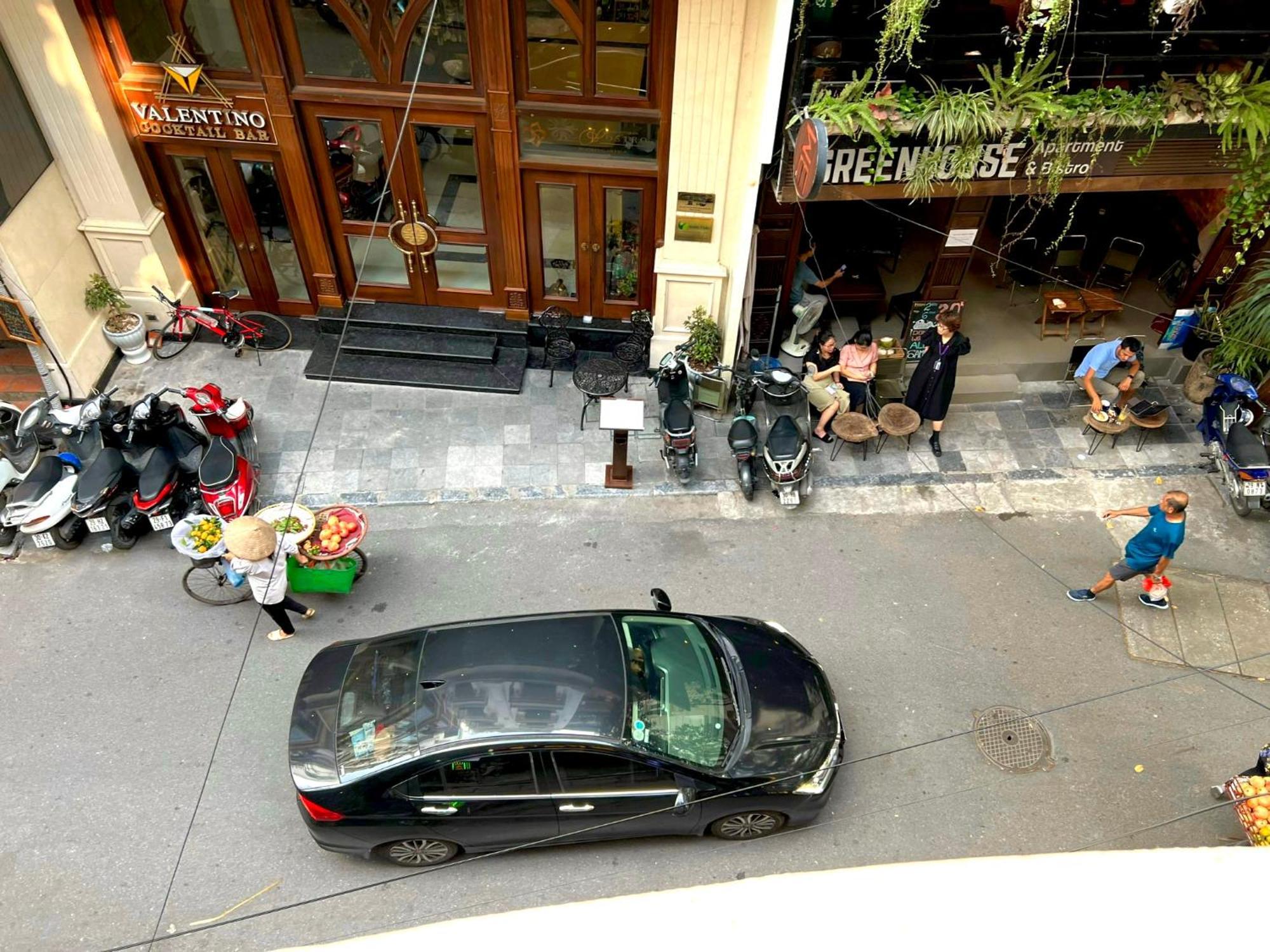 Nice Room Located Right Next To The Old Quarter Can Phong Nhieu Anh Sang Tai Ngay Gan Pho Di Bo Ho Guom Hanoi Buitenkant foto